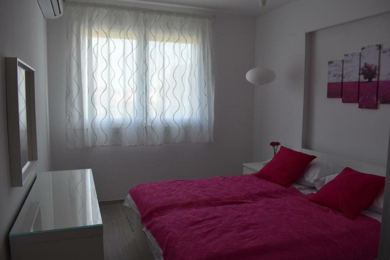 Valkane Apartment Pula Exterior foto